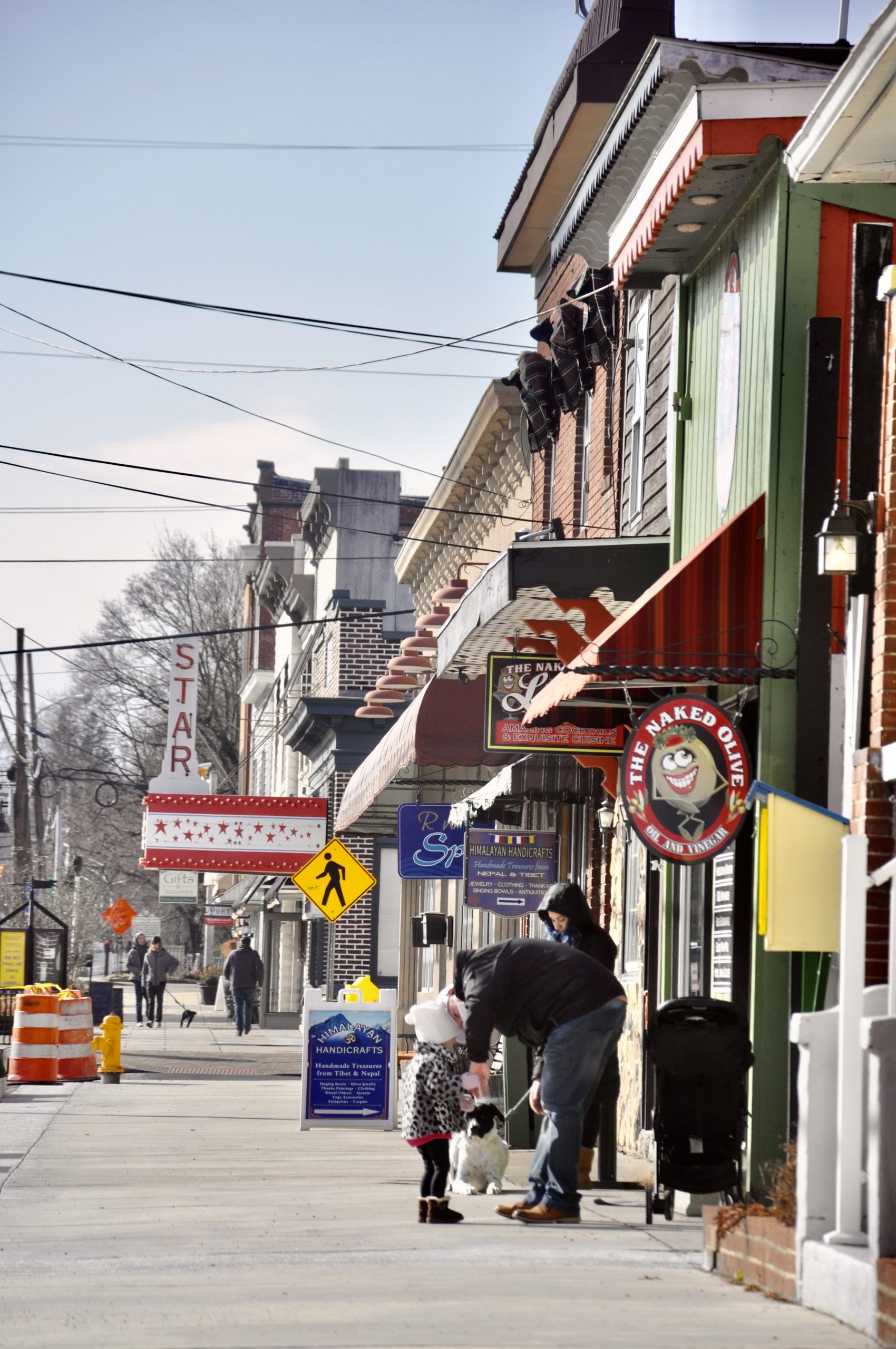 _BERKELEY SPRINGS, WV-The main shopping district along N. Washington Street along this Eastern Panhandle town in the Mountaineer State.JPG
